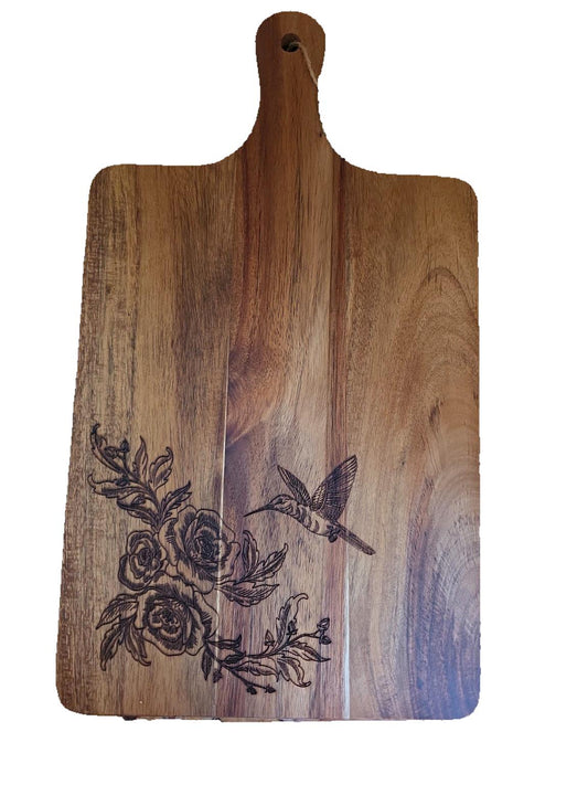 16" x 9" Acacia Cutting Board – Hummingbird & Rose Engraving